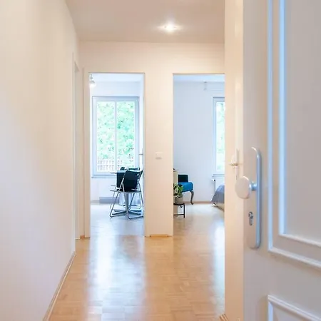 Wohnglueck Mit Balkon Im Preussischen Viertel