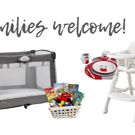 Wohnglueck Mit Balkon Im Preussischen Viertel 아파트